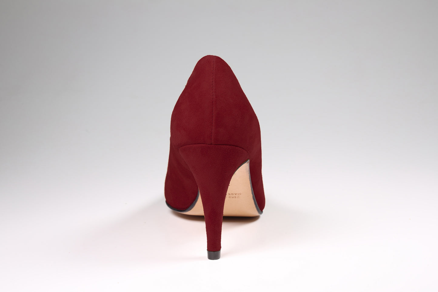 Scarpa décolleté tacco 8 in camoscio borgogna