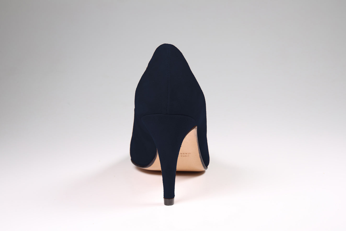 Scarpa décolleté tacco 8 in camoscio blu notte