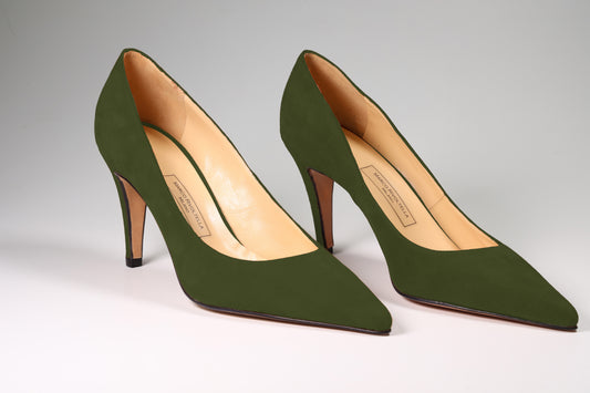 Scarpa décolleté tacco 8 in camoscio verde