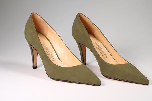 Scarpa décolleté tacco 8 in camoscio verde chiaro
